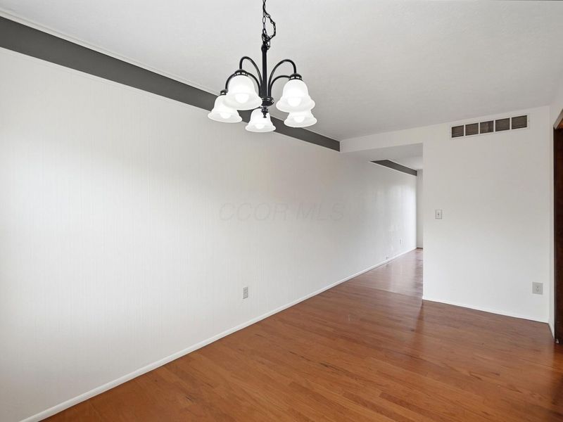 501 Clairbrook Avenue , Unit JG8, Columbus, OH 43228 Photo 8