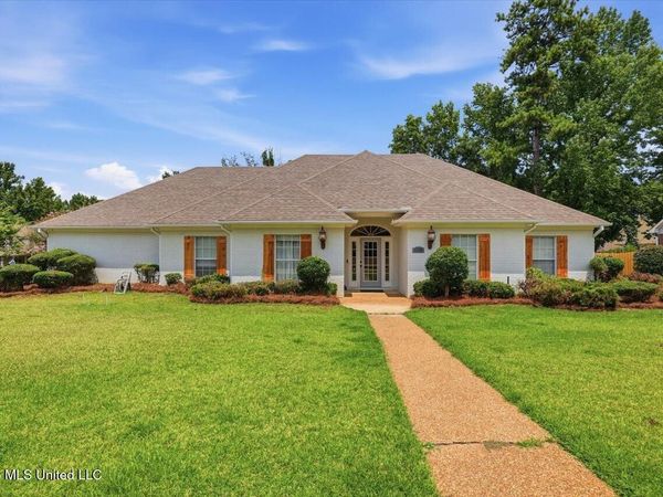 116 Deer Creek Way, Clinton, MS 39056