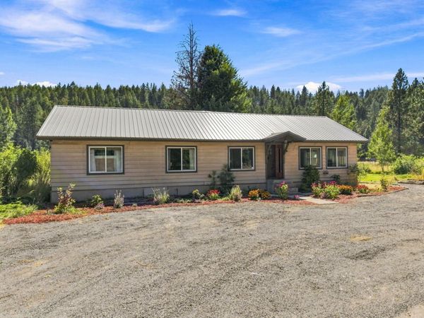15325 W Charles Rd, Nine Mile Falls, WA 99026