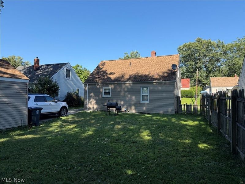 866 Chinook Avenue, Akron, OH 44305 Photo 11