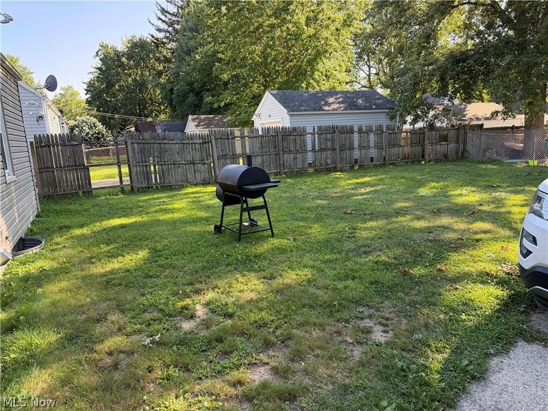 866 Chinook Avenue, Akron, OH 44305 Photo 12