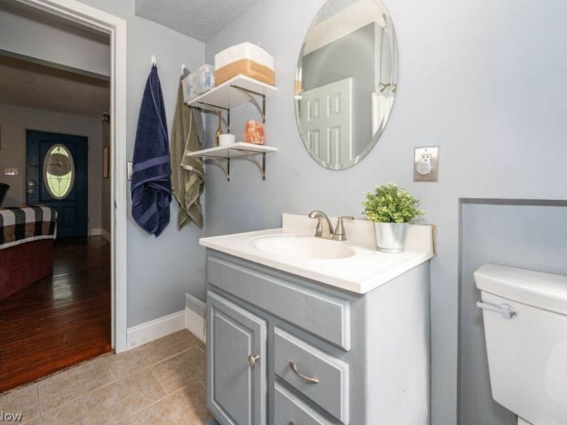 3129 S Medina Line Road, Norton, OH 44203 Photo 6