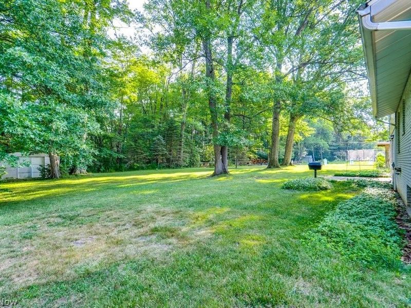 6745 Westview Drive , Brecksville, OH 44141 Photo 3
