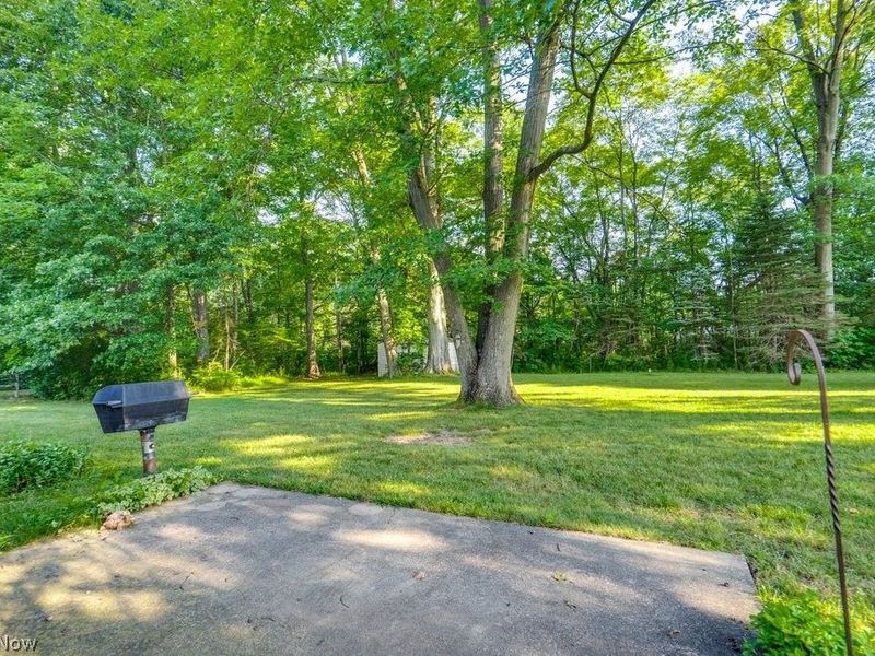 6745 Westview Drive , Brecksville, OH 44141 Photo 4