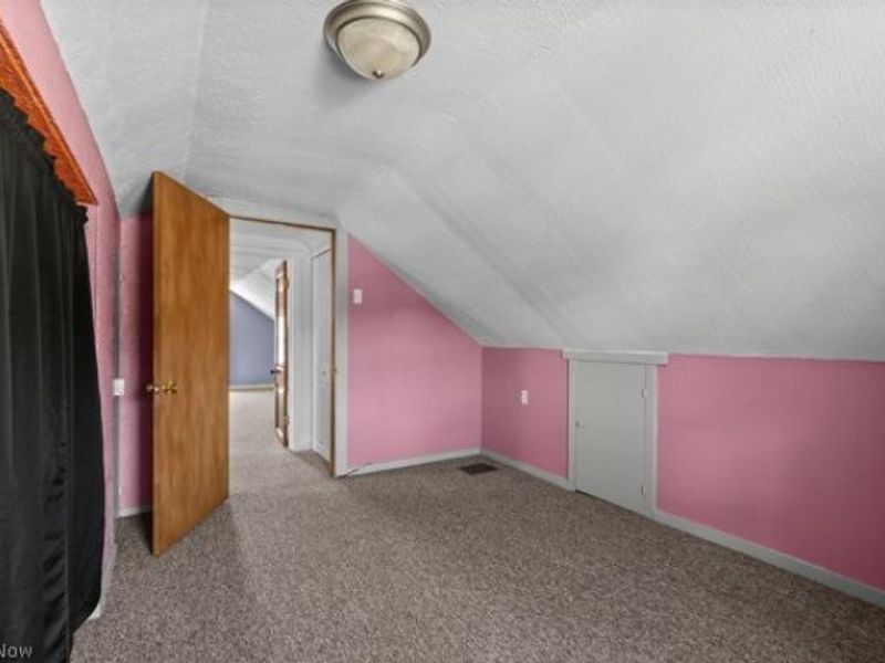567 W 44th Street, Shadyside, OH 43947 Photo 18