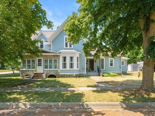 120 Hicks Avenue, Plainwell, MI 49080