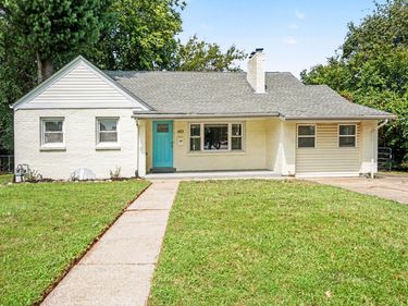 483 Springhill Drive, Lexington, KY 40503