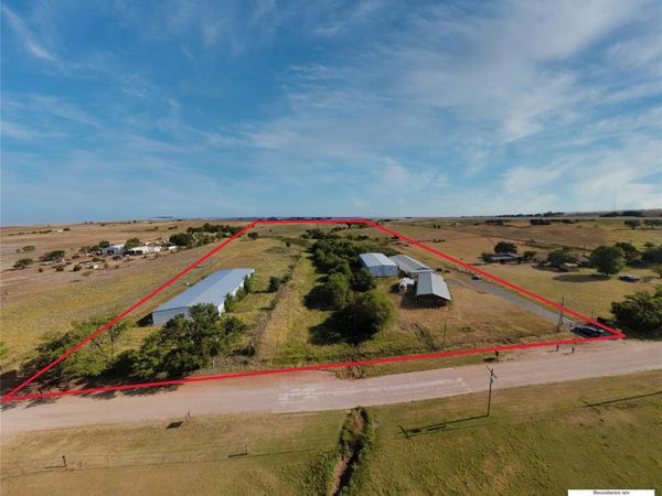 19967 E 1070 Road, Elk City, OK 73644
