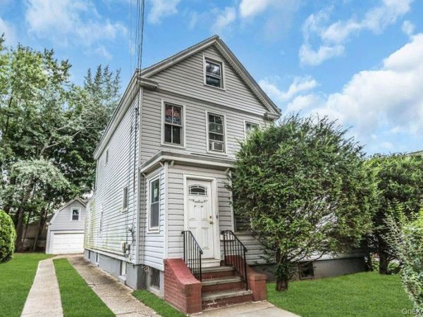 101 Emerson Avenue, Floral Park, NY 11001