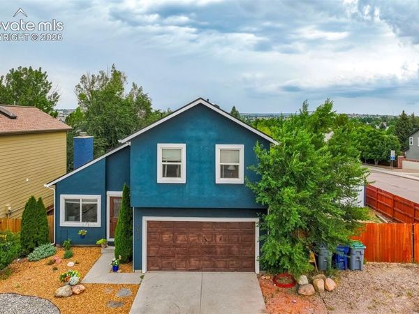 6634 Chantilly Place, Colorado Springs, CO 80922