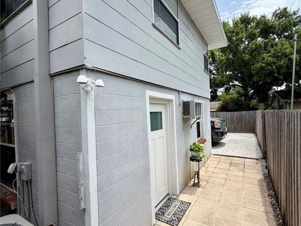 1185 23RD AVENUE N, Unit 1/2 Down, ST PETERSBURG, FL 33704