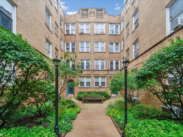 844 W Ainslie Street, Unit N2, Chicago, IL 60640