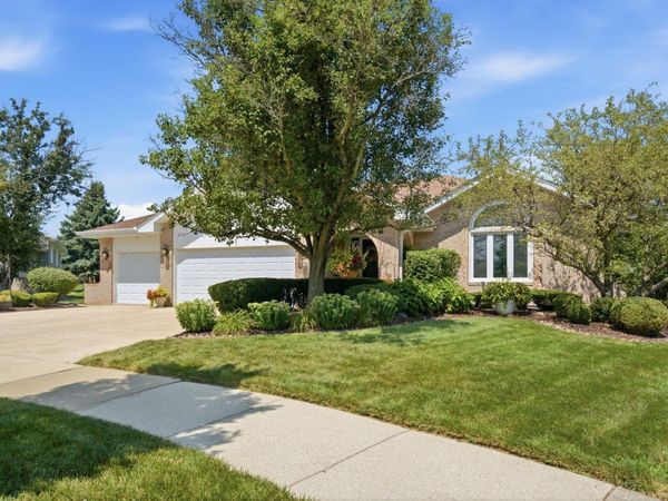 17646 Crestview Court, Orland Park, IL 60467