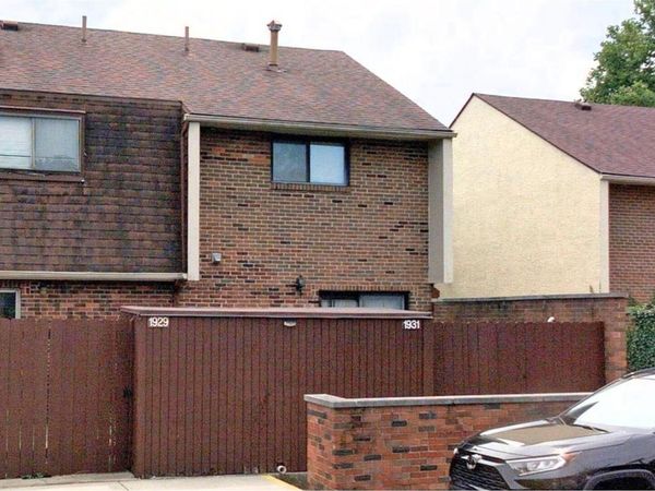 1931 Willoway Circle N, Unit 5, Columbus, OH 43220