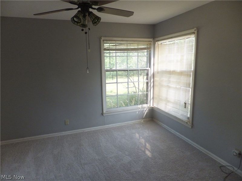 12929 W Pleasant Valley Road, Parma, OH 44129 Photo 9
