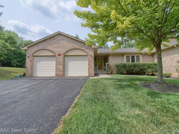29504 Sylvan Lane , Farmington Hills, Mi 48334