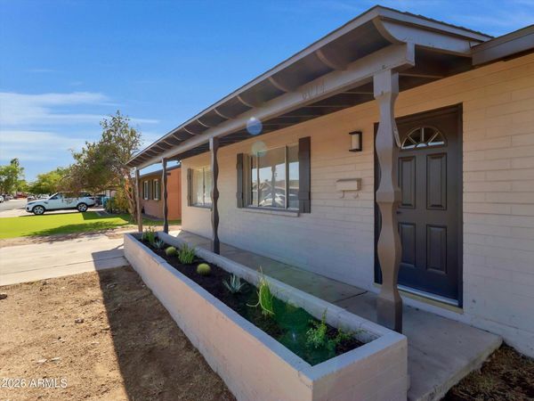 6014 W AVALON Drive, Phoenix, AZ 85033