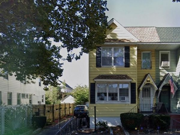 11510 Van Wyck Expressway , South Ozone Park, NY 11420