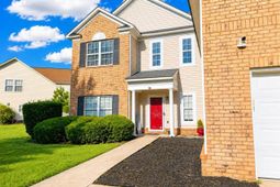 633 Chaterelle Way photo 4
