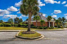633 Chaterelle Way  photo 4