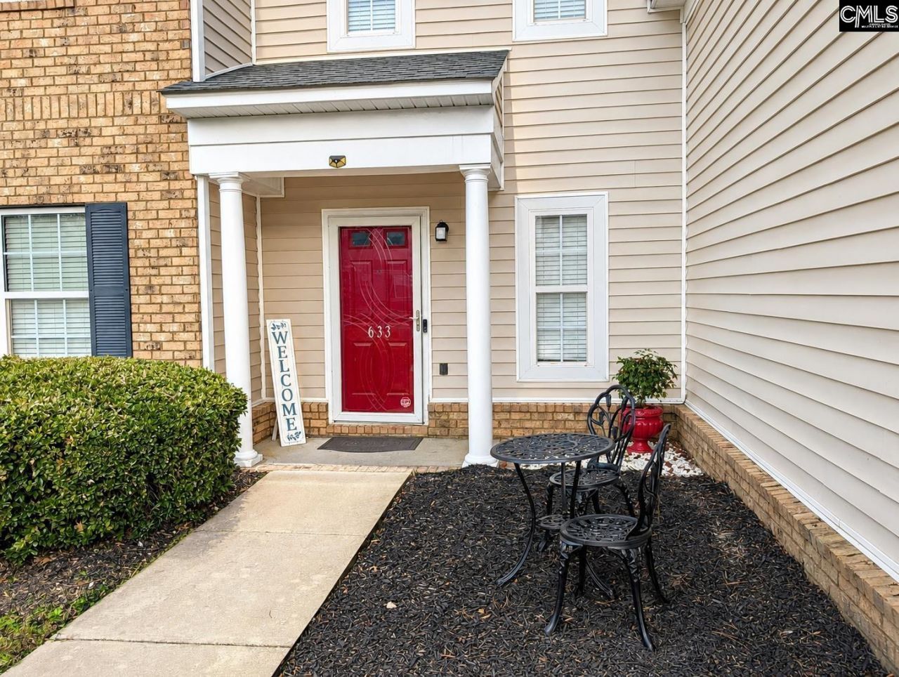 633 Chaterelle Way  Photo 7