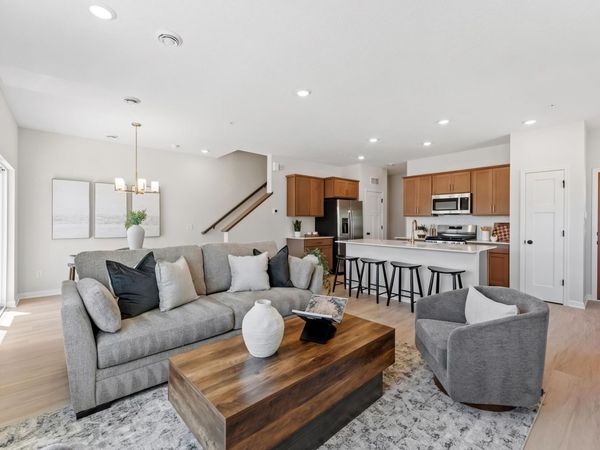 681 Tulare Terrace, Newport, MN 55055