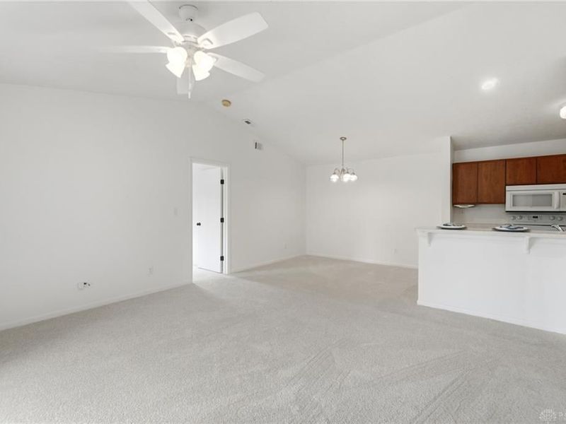 1420 Lake Pointe Way, Centerville, OH 45459 Photo 11