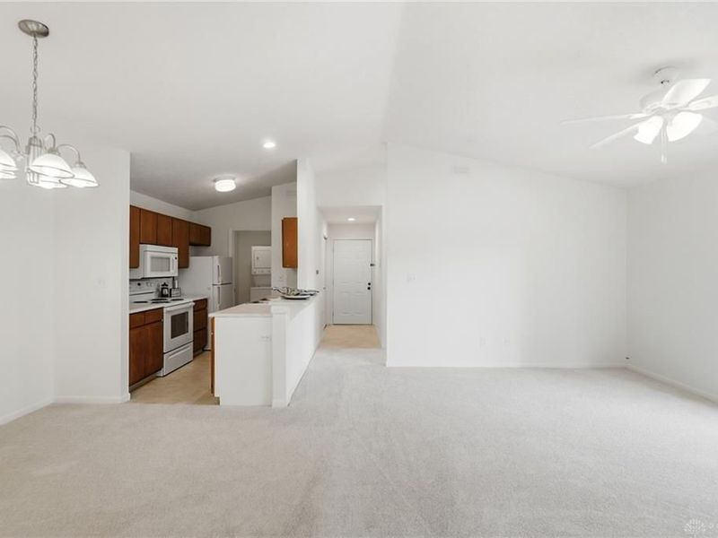 1420 Lake Pointe Way, Centerville, OH 45459 Photo 5