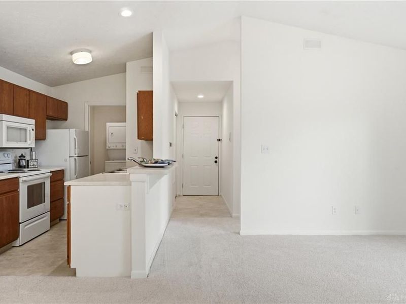 1420 Lake Pointe Way, Centerville, OH 45459 Photo 6