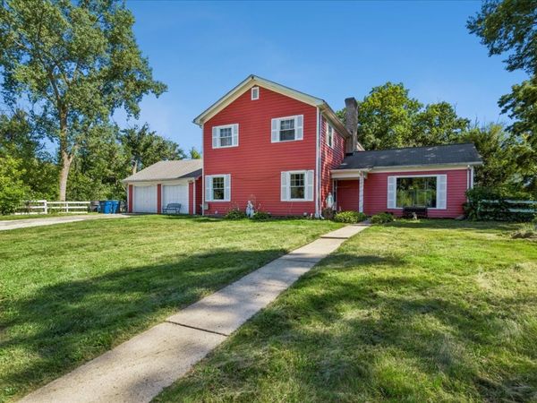 15595 W Town Line Road , Mettawa, IL 60045