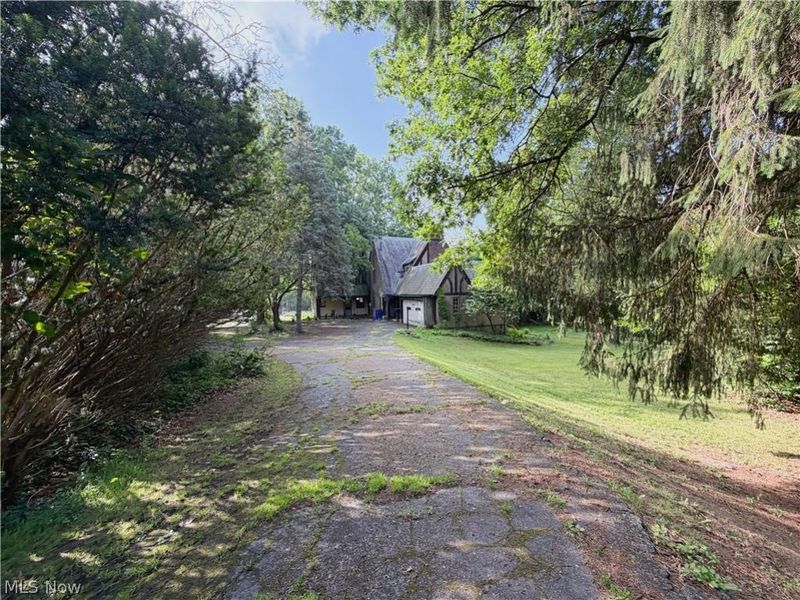 946 Park Boulevard W, East Liverpool, OH 43920 Photo 1