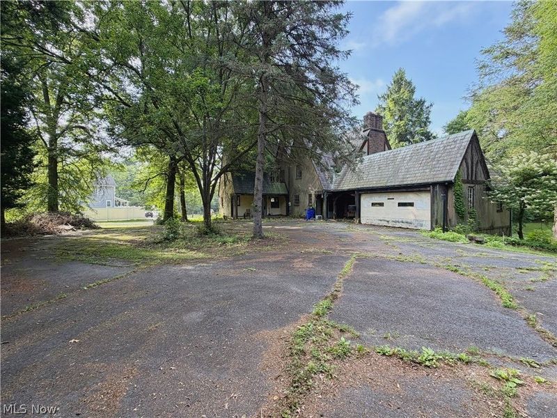 946 Park Boulevard W, East Liverpool, OH 43920 Photo 2