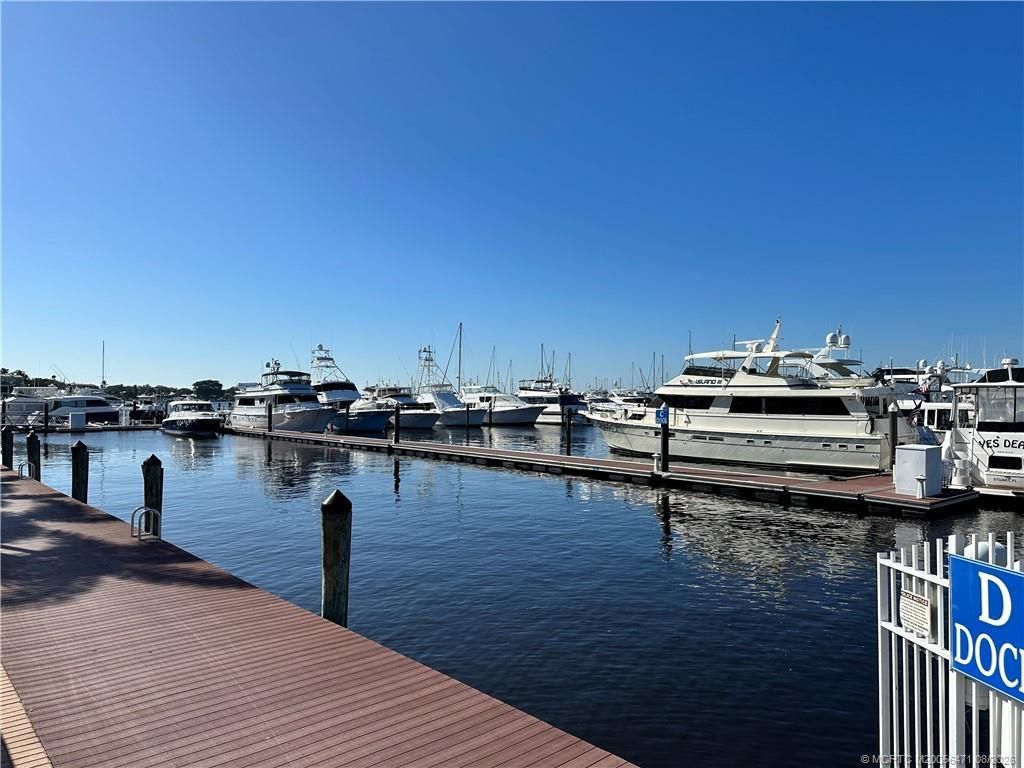 174 NE Portside Drive, Jensen Beach, FL 34957 Photo