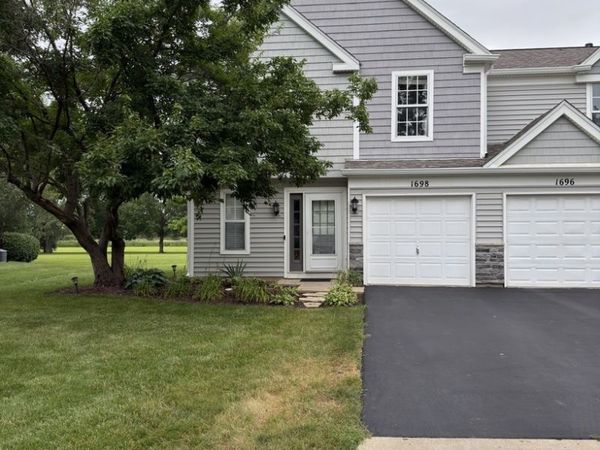1698 Pebble Beach Circle , Elgin, IL 60123