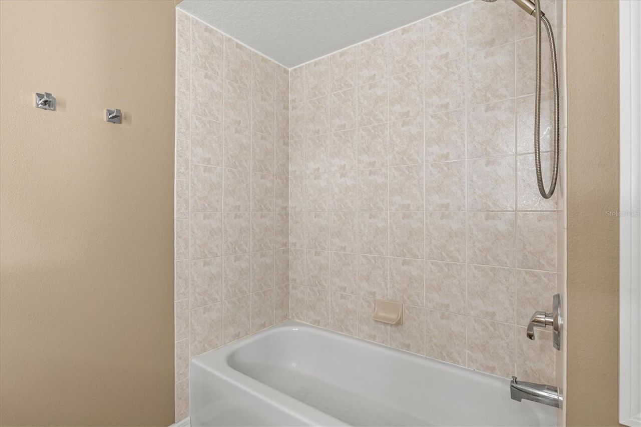 9405 34th Court E, Parrish, FL 34219 Photo