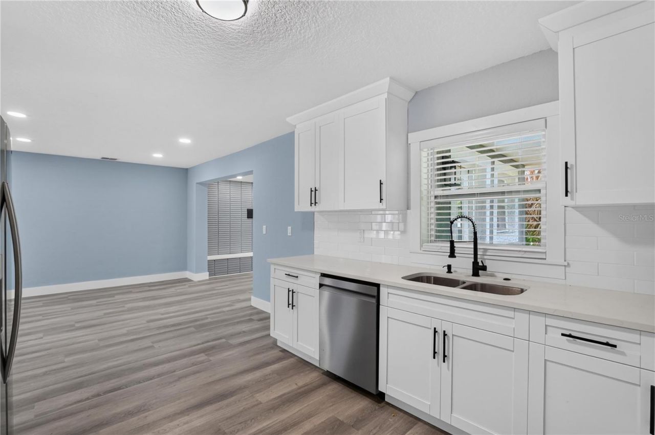 2700 12th Street S, Saint Petersburg, FL 33705 Photo