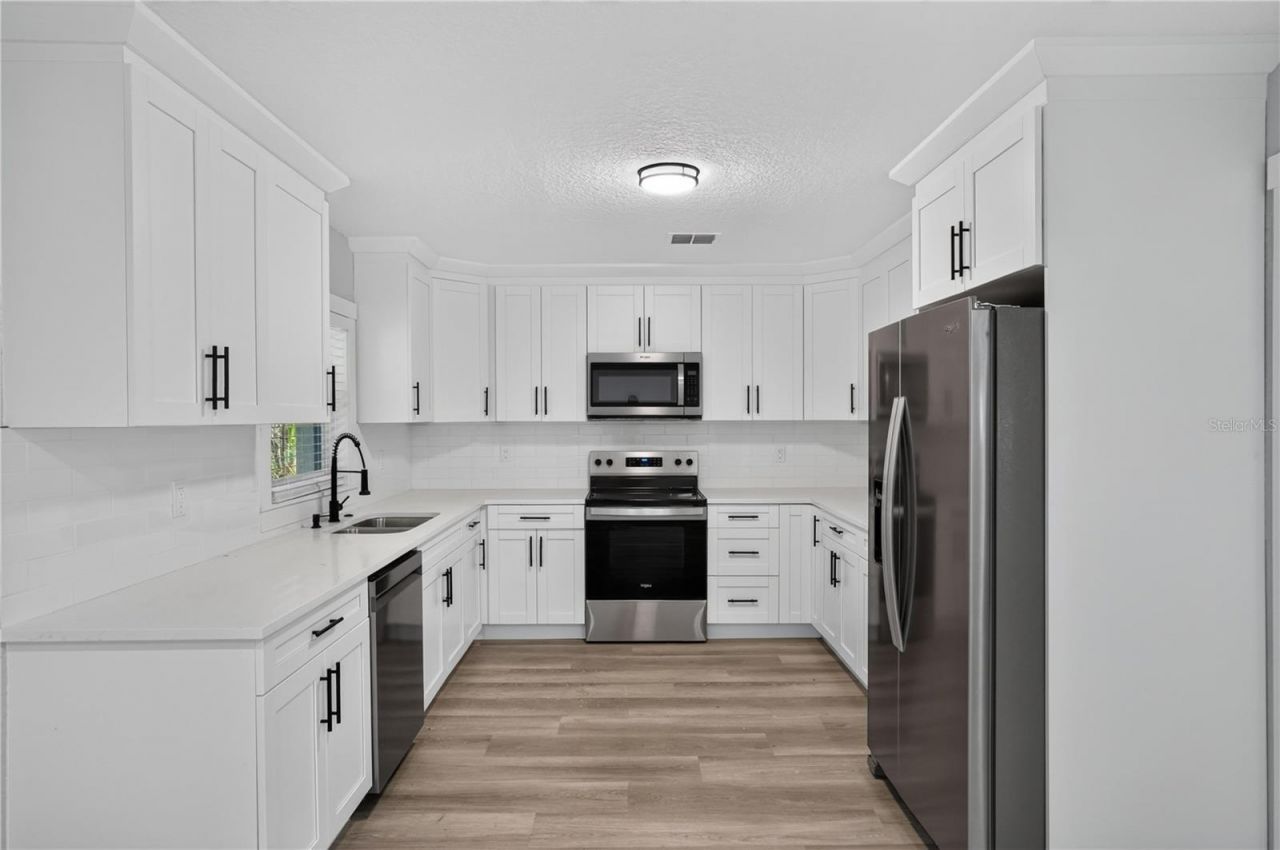 2700 12th Street S, Saint Petersburg, FL 33705 Photo