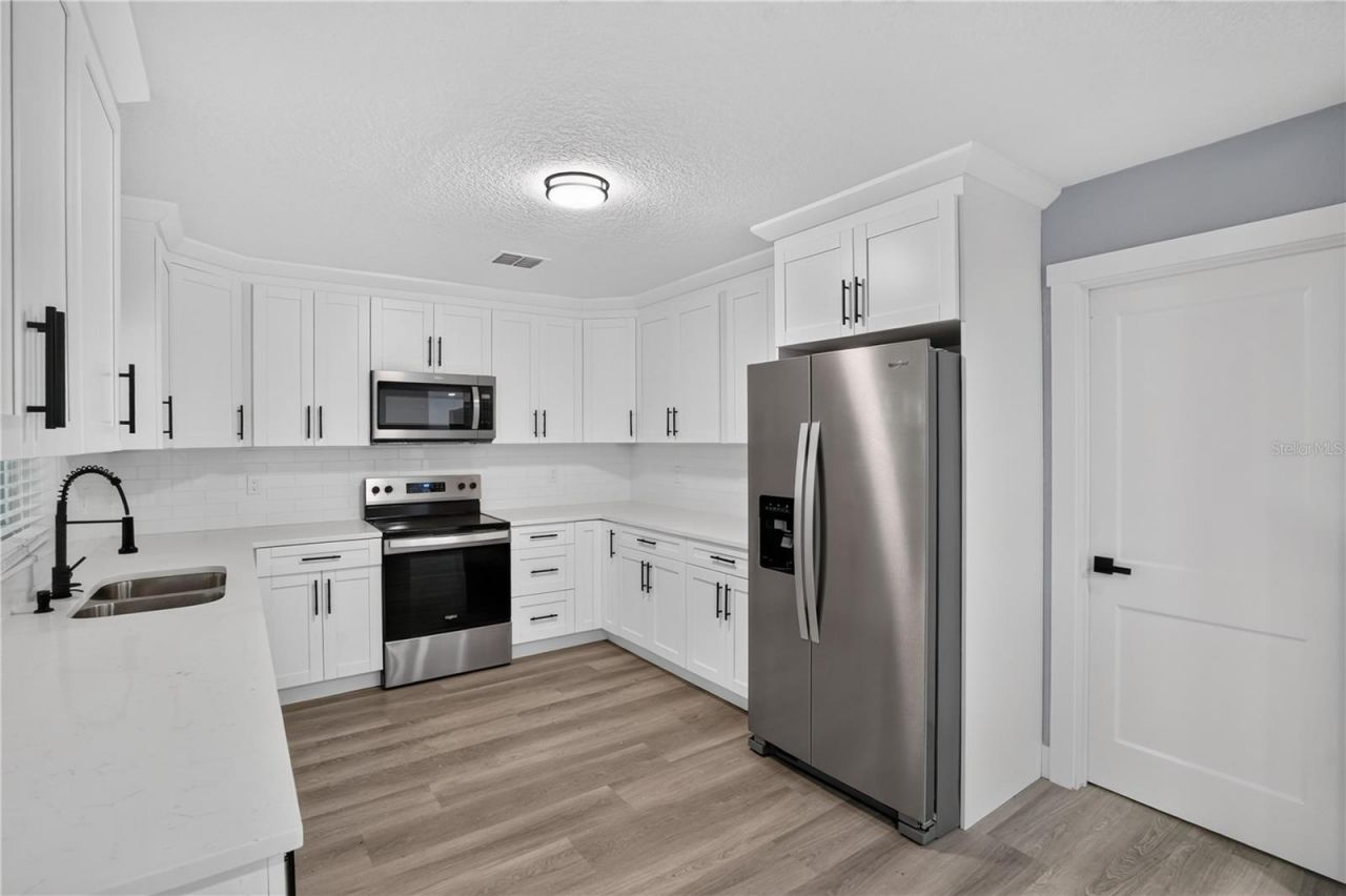 2700 12th Street S, Saint Petersburg, FL 33705 Photo