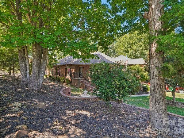 8463 Plantation Way , Harrisburg, NC 28075
