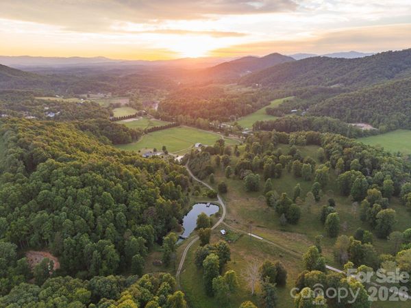1372 & 1370 Barnardsville Highway , Barnardsville, NC 28709