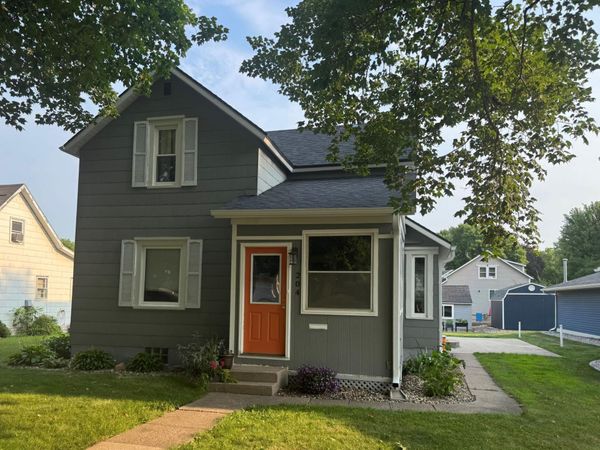 204 Elm Street NW, Sleepy Eye, MN 56085