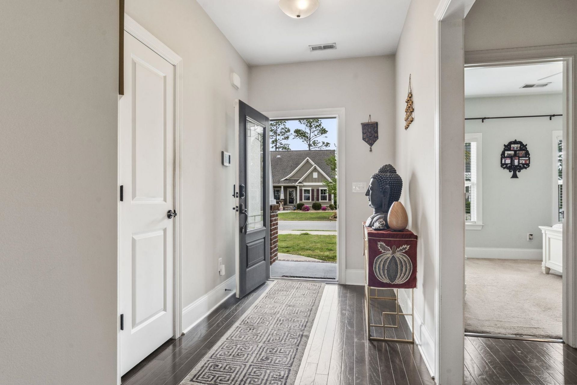 586 Indigo Bay Circle Photo 4