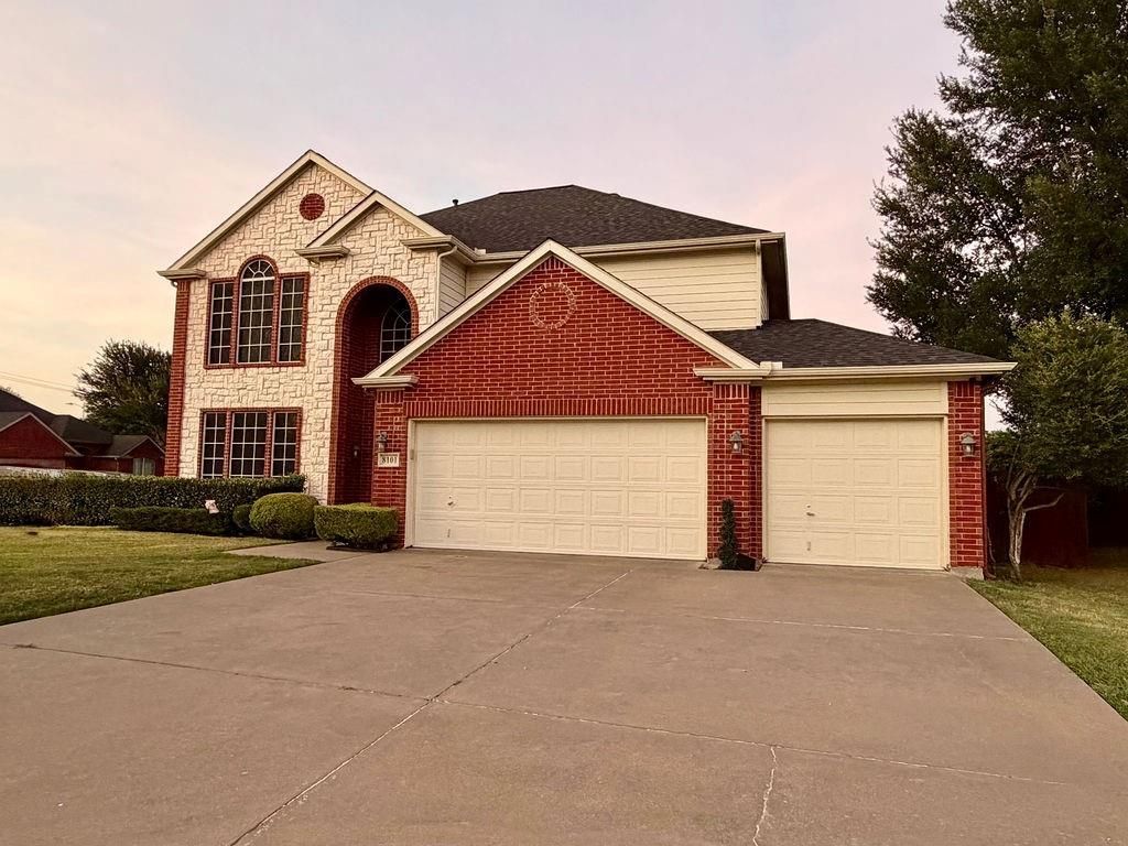 8101 Mansanillo Court, Arlington, TX 76002 Main Photo
