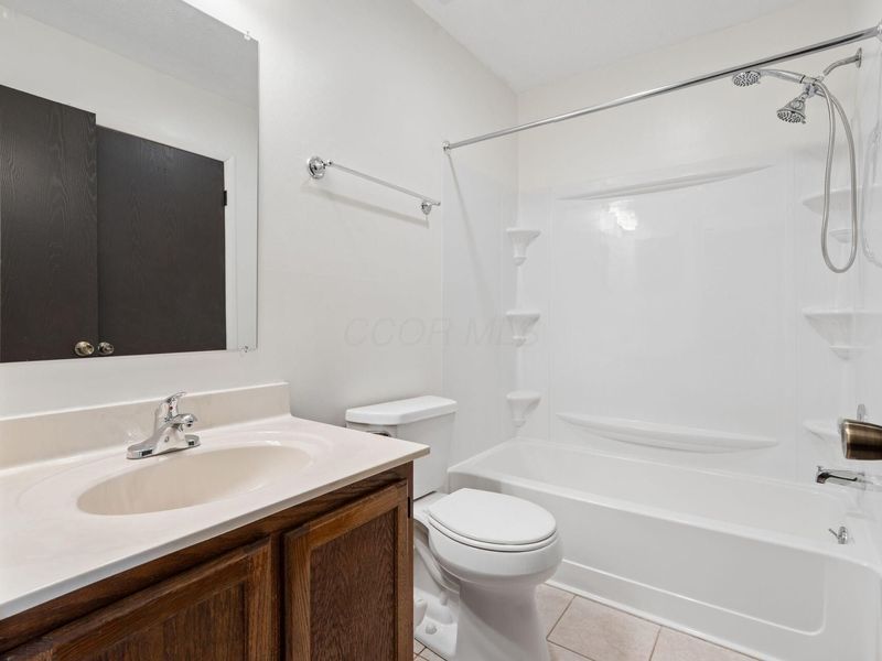 2279 Hedgerow, Unit 2279  C, Columbus, OH 43220 Photo 15