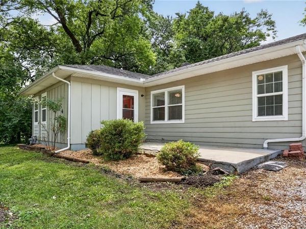 7614 Woodson Road, Raytown, MO 64138