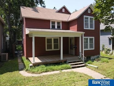 211 S 29th Street, Lincoln, NE 68510