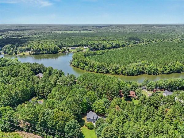 816 Crystal Bay Drive, Denton, NC 27239