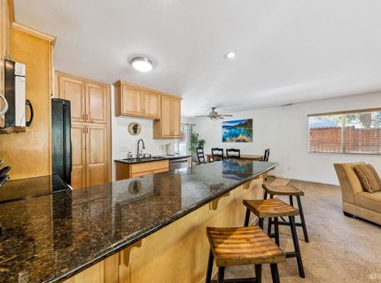 1725 Arrowhead Avenue, South Lake Tahoe, CA 96150 Photo