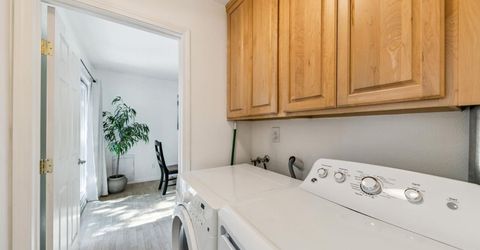1725 Arrowhead Avenue, South Lake Tahoe, CA 96150 Photo