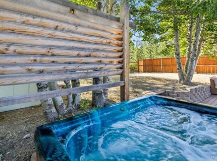 1725 Arrowhead Avenue, South Lake Tahoe, CA 96150 Photo